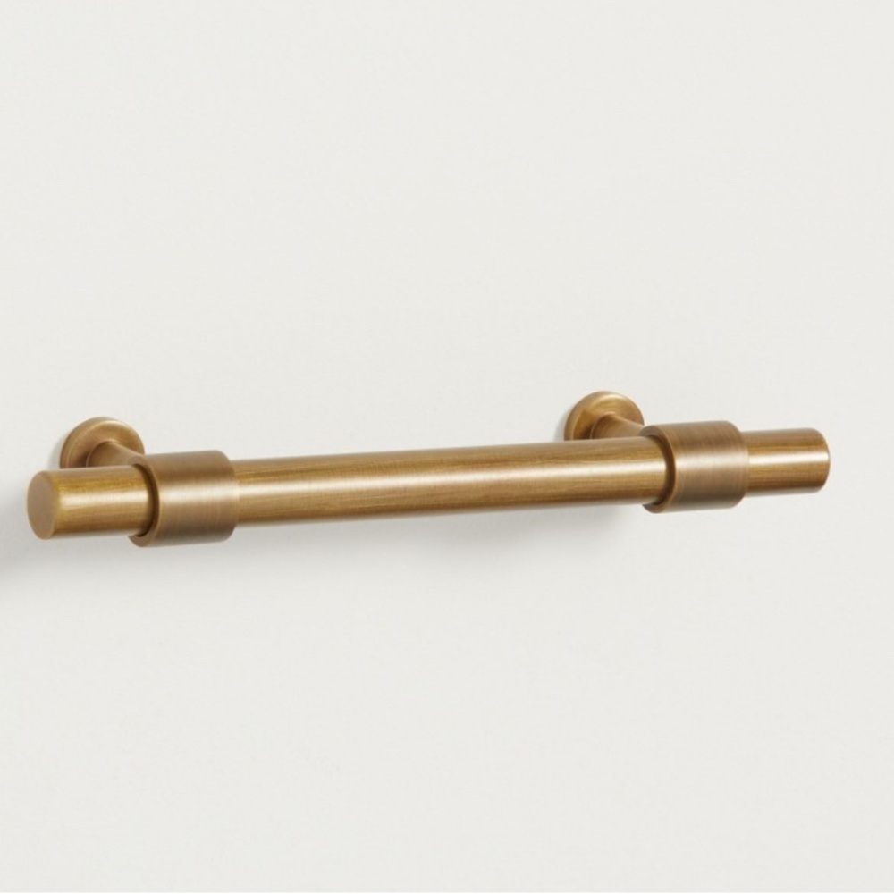 Brand New! Assorted cabinet hardware - Picture 9 of 15